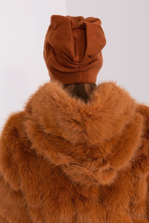Czapka Model AT-CZ-23250.61P Light Brown - AT AT Czapka Model AT-CZ-23250.61P Light Brown - AT AT