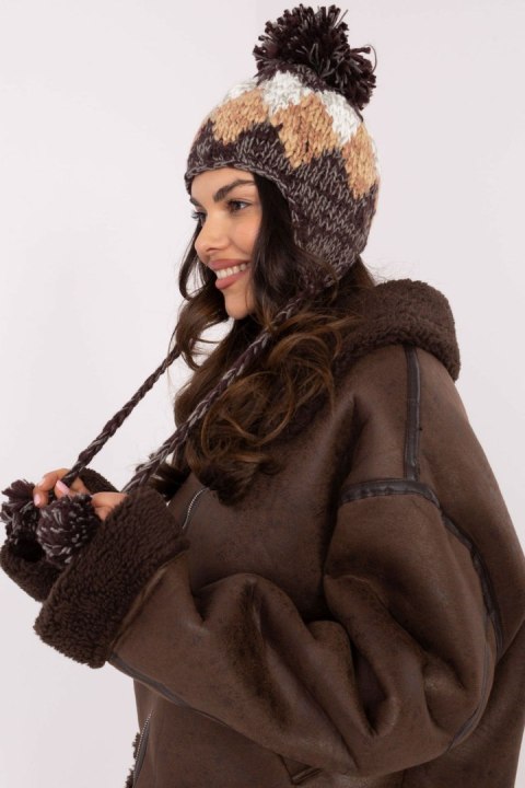 Czapka Model AT-CZ-CHA9213.91 Brown - AT AT Czapka Model AT-CZ-CHA9213.91 Brown - AT AT