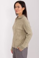 Sweter Damski Model AT-SW-2349-2.27 Khaki - AT AT Sweter Damski Model AT-SW-2349-2.27 Khaki - AT AT