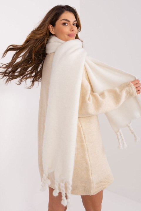 Szalik Model AT-SZ-2313502.47P Ecru - AT AT Szalik Model AT-SZ-2313502.47P Ecru - AT AT