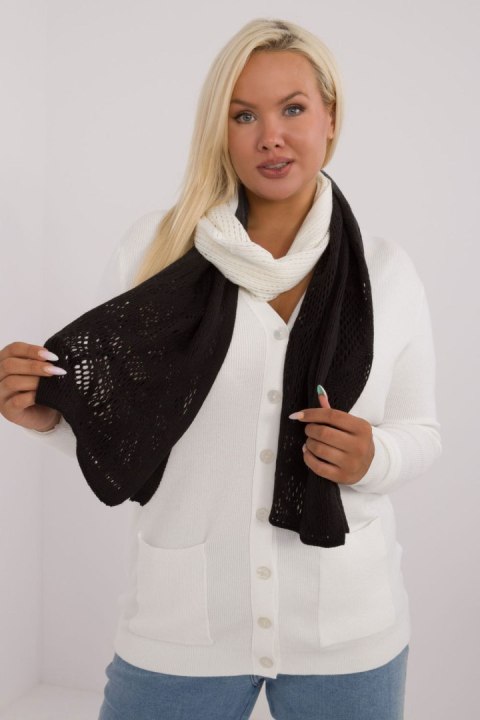 Szalik Model AT-SZ-602.61 Ecru - AT AT Szalik Model AT-SZ-602.61 Ecru - AT AT
