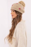 Czapka Model AT-CZ-CHA1133.17X Beige - AT AT Czapka Model AT-CZ-CHA1133.17X Beige - AT AT