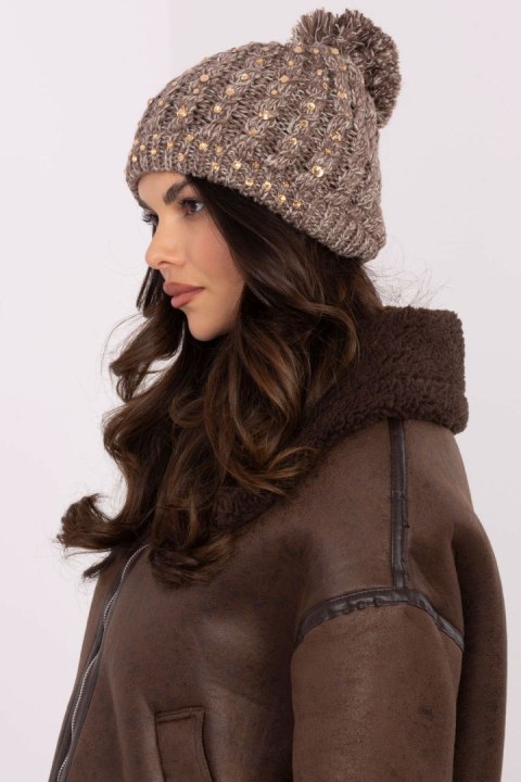Czapka Model AT-CZ-JY-39.32 Dark Beige - AT AT Czapka Model AT-CZ-JY-39.32 Dark Beige - AT AT