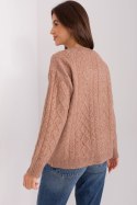 Sweter Damski Model AT-SW-2358.31 Light Brown - AT AT Sweter Damski Model AT-SW-2358.31 Light Brown - AT AT