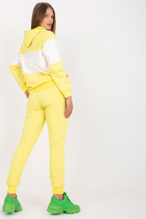 Spodnie Komplet Model FA-KMPL-7925.79P Light Yellow - Fancy Fancy Spodnie Komplet Model FA-KMPL-7925.79P Light Yellow - Fancy Fancy