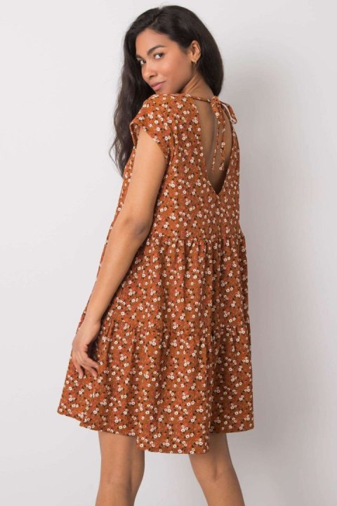 Sukienka Model D50051Z30268 Light Brown - Stitch&Soul Stitch&Soul Sukienka Model D50051Z30268 Light Brown - Stitch&Soul Stitch&Soul