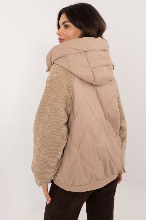Kurtka Damska Model MBM-KR-AJ218-003.16P Camel - MBM MBM Kurtka Damska Model MBM-KR-AJ218-003.16P Camel - MBM MBM
