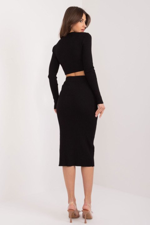 Spódnica Komplet Model EM-KMPL-ZM13013.67 Black - Factory Price Factory Price Spódnica Komplet Model EM-KMPL-ZM13013.67 Black - Factory Price Factory Price
