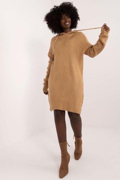 Sukienka Model BA-SW-0582.27 Camel - Badu Badu Sukienka Model BA-SW-0582.27 Camel - Badu Badu