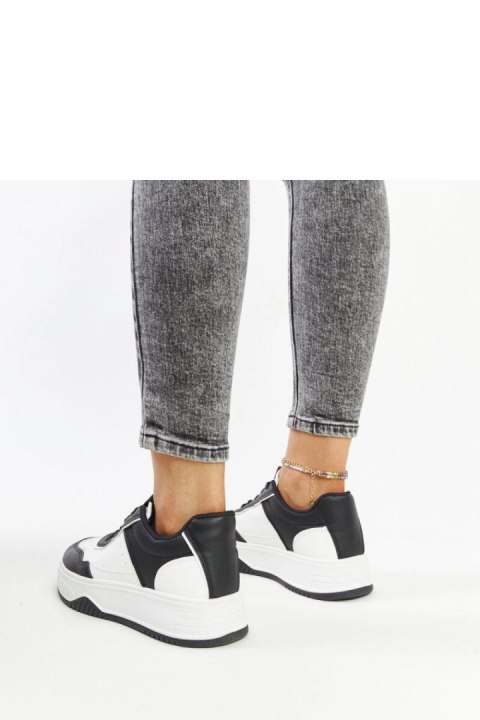 Biało-czarne sneakersy na grubszej podeszwie Rumai - Solea Solea Biało-czarne sneakersy na grubszej podeszwie Rumai - Solea Solea
