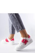 Białe sneakersy zdobione różową klamerką Ike - Solea Solea Białe sneakersy zdobione różową klamerką Ike - Solea Solea