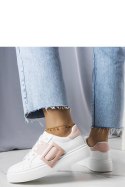 Białe sneakersy zdobione różową klamerką Toni - Solea Solea Białe sneakersy zdobione różową klamerką Toni - Solea Solea