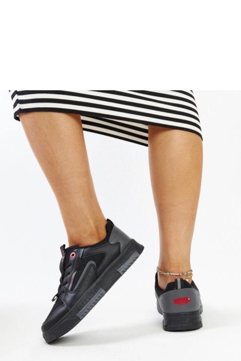Czarno-szare sneakersy damskie CROSS JEANS LL2R4012C - Solea Solea Czarno-szare sneakersy damskie CROSS JEANS LL2R4012C - Solea Solea