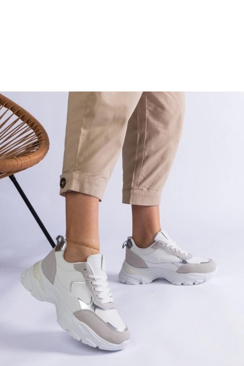 Białe sneakersy na masywnej podeszwie Torreza - Solea Solea Białe sneakersy na masywnej podeszwie Torreza - Solea Solea