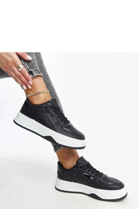 Czarne sneakersy na grubszej podeszwie Intisa - Solea Solea Czarne sneakersy na grubszej podeszwie Intisa - Solea Solea