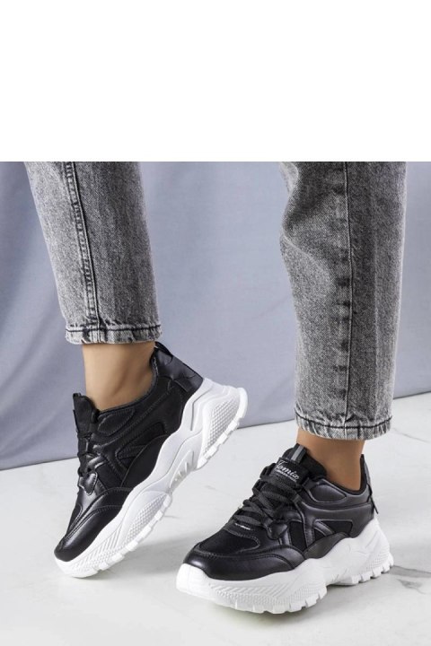 Czarne sneakersy na masywnej podeszwie Lorene - Solea Solea Czarne sneakersy na masywnej podeszwie Lorene - Solea Solea
