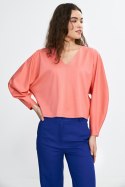 Bluzka oversize z balonowymi rękawami B192 Coral - Nife Nife