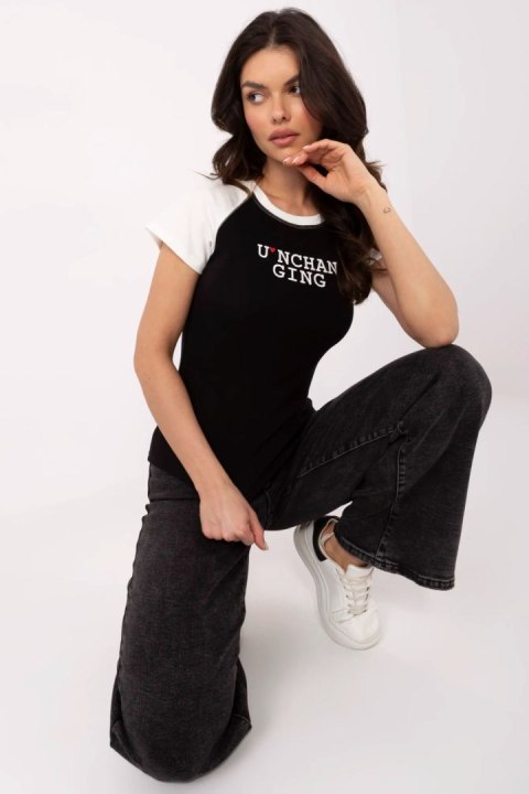 T-shirt Damski Model NM-TS-V7939.50 Black/White - NM NM T-shirt Damski Model NM-TS-V7939.50 Black/White - NM NM