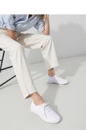 Damskie Buty Sportowe VELVIO ? White - Inello Inello Damskie Buty Sportowe VELVIO ? White - Inello Inello