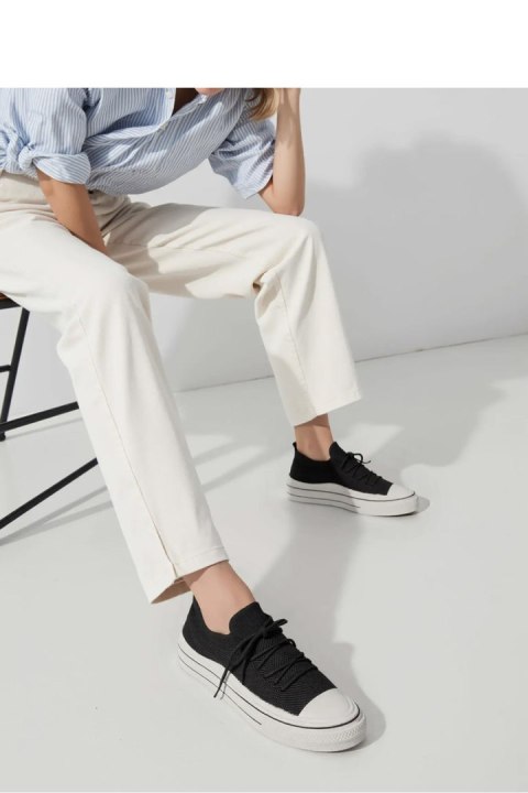 Damskie Sneakersy ZELMA BLACK - Inello Inello Damskie Sneakersy ZELMA BLACK - Inello Inello