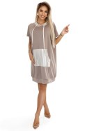 591-1 Sukienka kangurka z kapturem i metalicznymi detalami - Mocha Mousse | Numoco Basic 591-1 Sukienka kangurka z kapturem i metalicznymi detalami - Mocha Mousse | Numoco Basic