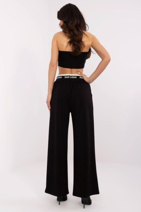 Spodnie Dresowe Model MI-SP-617961.89 Black - Italy Moda Italy Moda Spodnie Dresowe Model MI-SP-617961.89 Black - Italy Moda Italy Moda