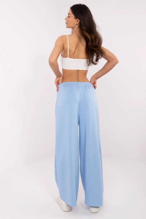 Spodnie Dresowe Model DHJ-SP-19617.62P Light Blue - Italy Moda Italy Moda Spodnie Dresowe Model DHJ-SP-19617.62P Light Blue - Italy Moda Italy Moda