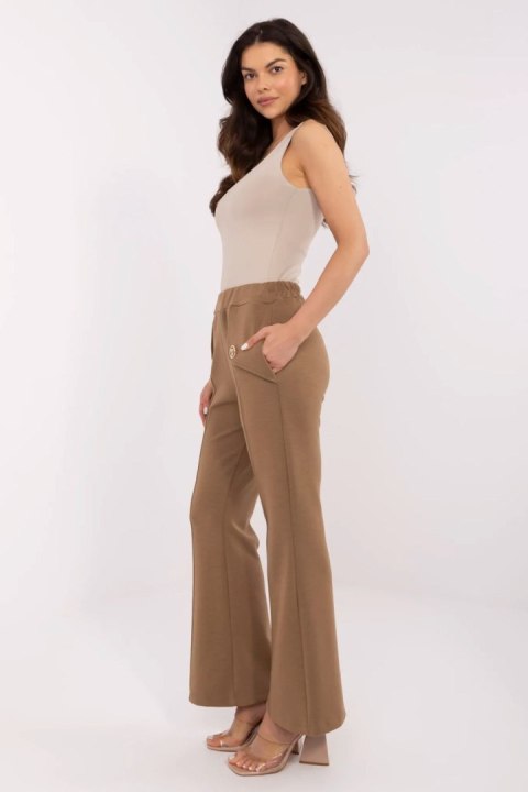 Spodnie Dresowe Model DHJ-SP-20518.12 Light Brown - Italy Moda Italy Moda Spodnie Dresowe Model DHJ-SP-20518.12 Light Brown - Italy Moda Italy Moda