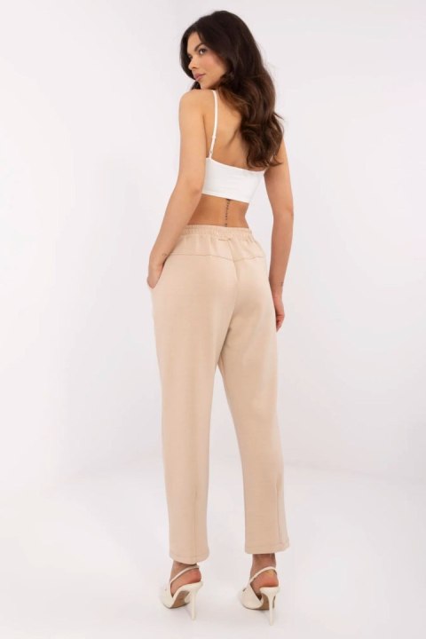Spodnie Dresowe Model DHJ-SP-20523.66P Light Beige - Italy Moda Italy Moda Spodnie Dresowe Model DHJ-SP-20523.66P Light Beige - Italy Moda Italy Moda