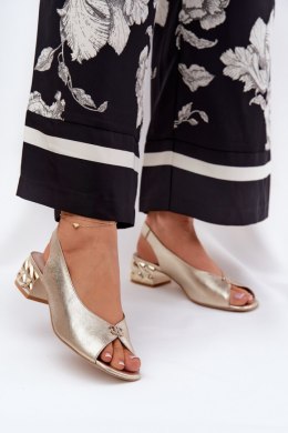 Sandały Model CheBello 4724 Gold - Step in style Step in style