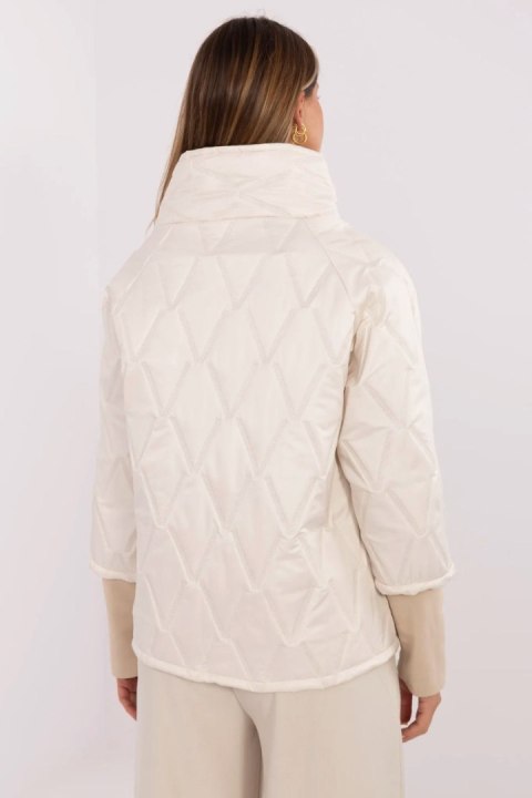 Kurtka Damska Model MI-KR-9002-1.74P Light Beige - Italy Moda Italy Moda Kurtka Damska Model MI-KR-9002-1.74P Light Beige - Italy Moda Italy Moda