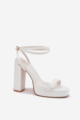 Sandały Model Fevenne SQC-168 White - Step in style Step in style