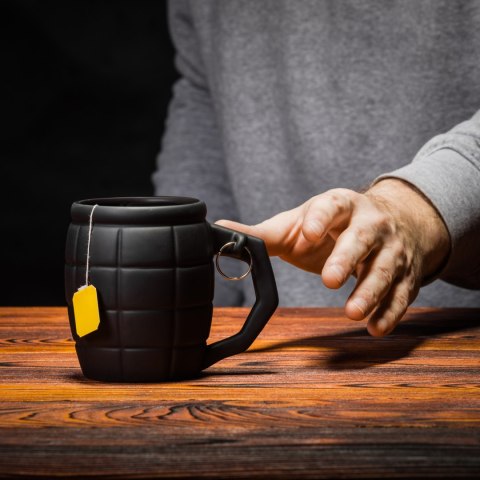 Kubek Granat Czarny 450ml dla niego chłopaka męża Kubek Granat Czarny 450ml dla niego chłopaka męża