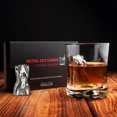 Metalowe kostki do whisky Kobieta chłodzące niego Metalowe kostki do whisky Kobieta chłodzące niego