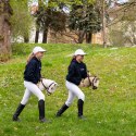 Hobby Horse Skippi - Almond - duży koń na kiju - A3 - kantar w zestawie