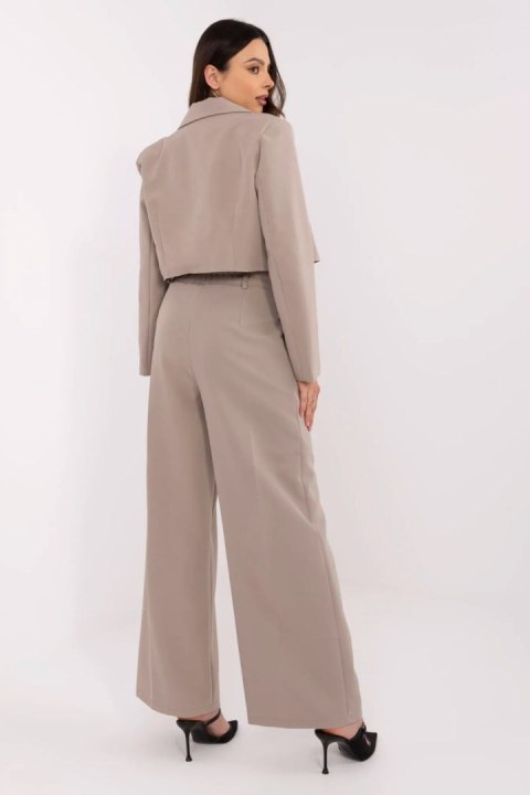 Spodnie Komplet Model DHJ-KMPL-A9019.68 Dark Beige - Italy Moda Italy Moda Spodnie Komplet Model DHJ-KMPL-A9019.68 Dark Beige - Italy Moda Italy Moda