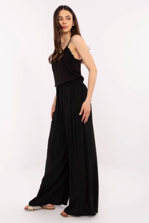 Spodnie Damskie Model MI-SP-25734.78 Black - Italy Moda Italy Moda Spodnie Damskie Model MI-SP-25734.78 Black - Italy Moda Italy Moda