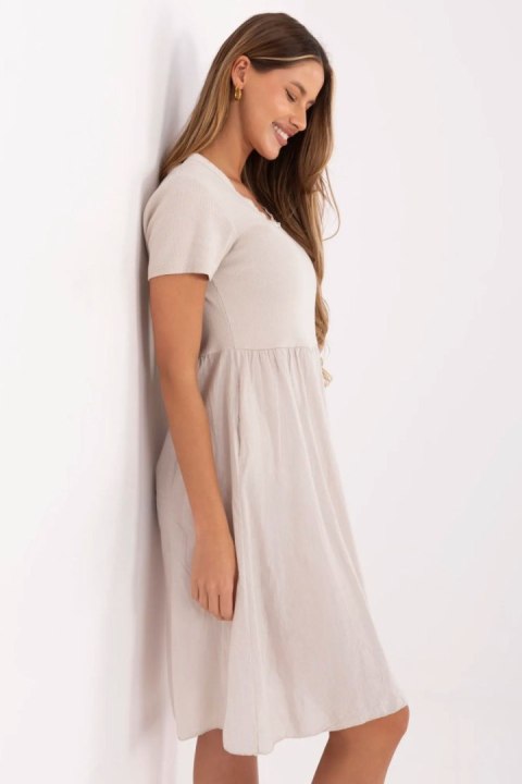 Sukienka Model DHJ-SK-25370.85 Beige - Italy Moda Italy Moda Sukienka Model DHJ-SK-25370.85 Beige - Italy Moda Italy Moda