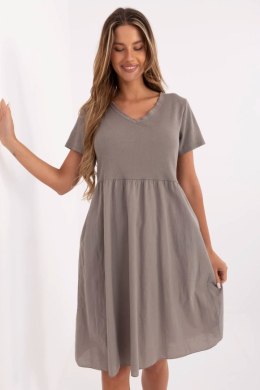 Sukienka Model DHJ-SK-25370.85 Dark Beige - Italy Moda Italy Moda