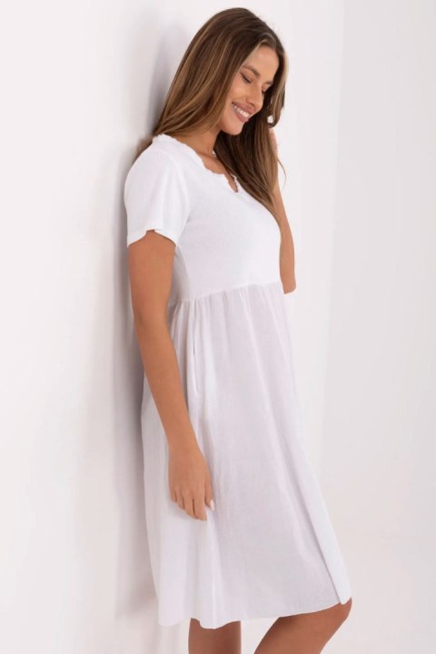 Sukienka Model DHJ-SK-25370.85 White - Italy Moda Italy Moda Sukienka Model DHJ-SK-25370.85 White - Italy Moda Italy Moda
